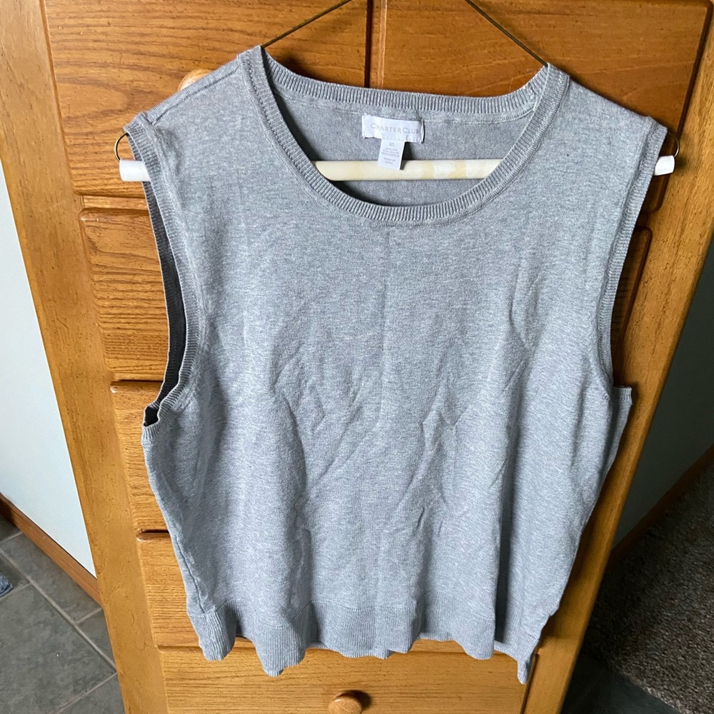 🌼 Charter Club Gray Knit Shell
